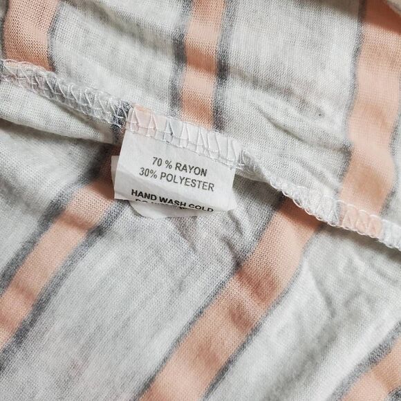 Charlotte Russe Women’s Sleeveless Striped Tank Top Gray Peach Size M NWT - Picture 3 of 6